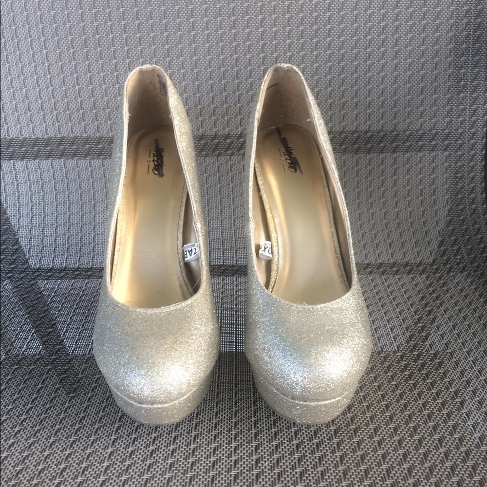 Mossimo heels - Picture 2 of 4